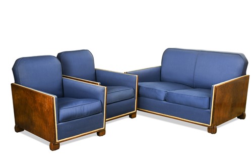 Lot 177 - An Art Deco three-piece 'Club' suite, circa late 1920s