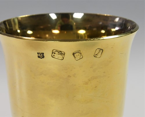 Lot 645 - A cased set of six Elizabeth II silver gilt goblets
