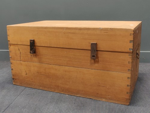 Lot 443 - A stripped pine chest or box, 54 x 105 x 62cm