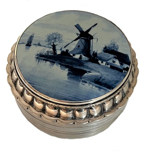 Lot 406 - A 19th century Dutch metalwares silver box with Royal Delft plaque insert