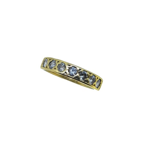 Lot 35 - An 18ct gold seven stone diamond ring