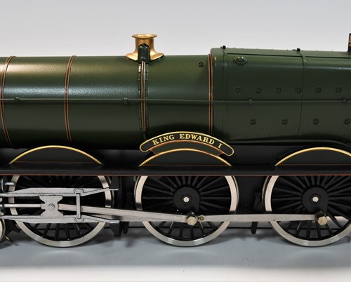 Lot 651 - A modern Tower Models painted brass model O gauge King Class locomotive no.6024 'King Edward I'