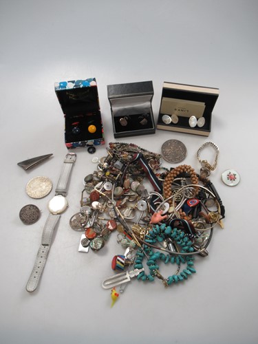 Lot 191 - A collection of beads and costume jewellery,...