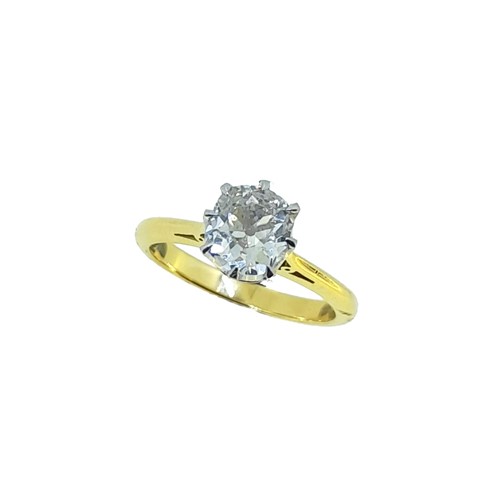 Lot 221 - A single stone diamond ring