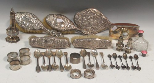 Lot 221 - A collection of assorted silverware including...