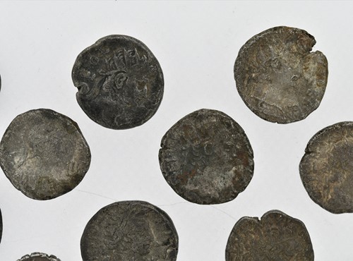 Lot 126 - Small collection Greek and Roman coins, mostly...