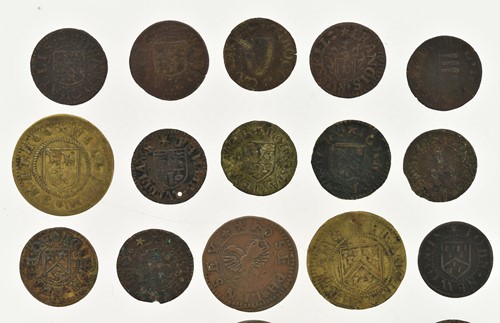 Lot 147 - British Tokens, 17th century, for Cambridge:...