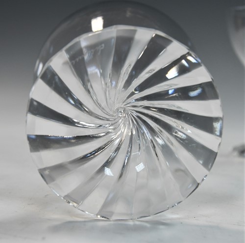 Lot 7 - Rambouillet, a suite of 16 Lalique glasses