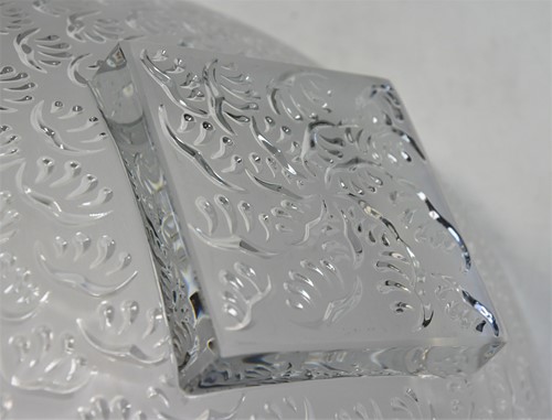 Lot 8 - Lalique, a modern clear and frosted glass bowl
