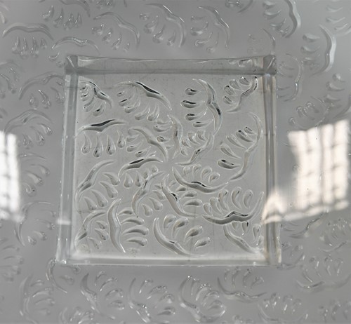 Lot 8 - Lalique, a modern clear and frosted glass bowl