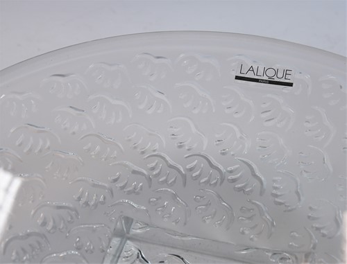 Lot 8 - Lalique, a modern clear and frosted glass bowl