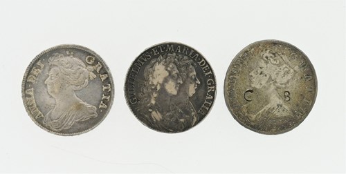 Lot 100 - British half crowns: William & Mary 1689,...