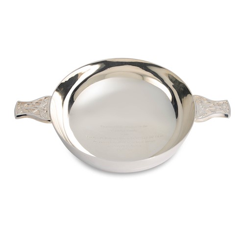 Lot 638 - An Elizabeth II silver quaich