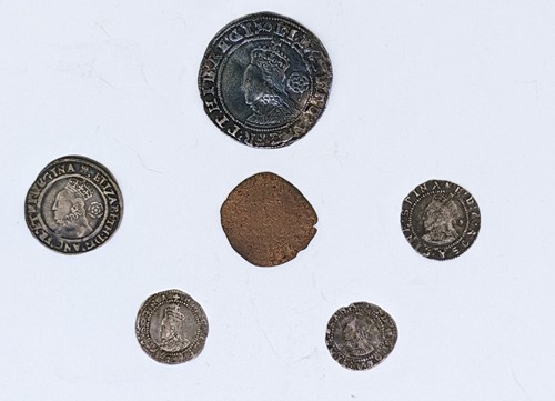 Lot 18 - Elizabeth I threepence 1570, sixpence 1596,...