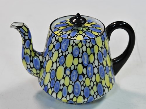 Lot 33 - An Art Deco Shelley China bubbles pattern bachelor's tea set, circa 1925, pattern no. 11182