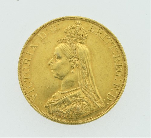 Lot 41 - Victoria gold 5 pounds, 1887, Jubilee head of...