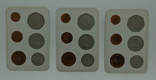 Lot 62 - Isle of Man Decimal sets 1972 - 1973 - 1974,...