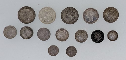 Lot 74 - Maundy money, George IV and Victoria. 4d 1825,...