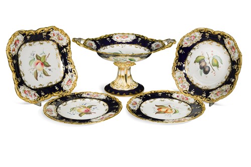 Lot 623 - An English porcelain dessert service