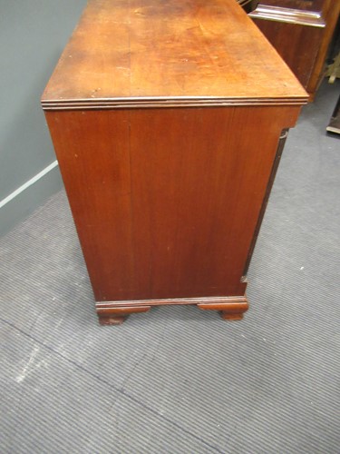 Lot 442 - A George III oak bachelor's chest of drawers...