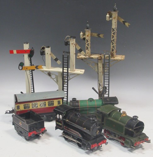 Lot 110 - Hornby O gauge model railway: 0-4-0 engine...