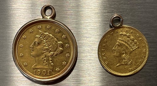 Lot 201 - USA gold 2.5dollar coin 1901, mounted as a...