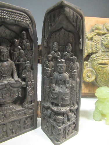Lot 81 - Collection of oriental items - Faux jade foo...