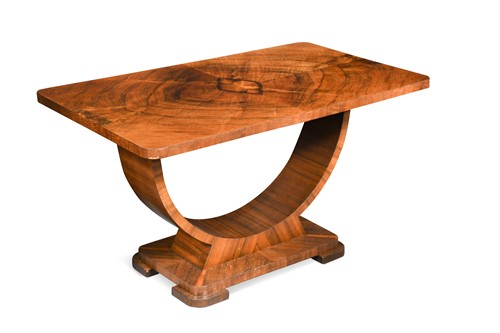 Lot 173 - An Art Deco walnut coffee table