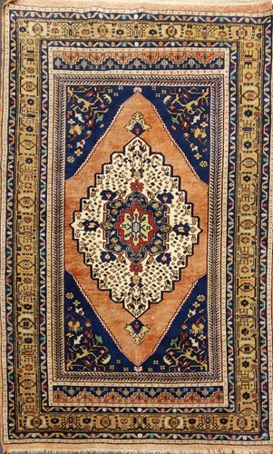 Lot 515 - A Kazak rug, 215 x 124cm