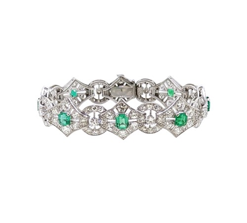 Lot 237 - A 20th century emerald and diamond bracelet