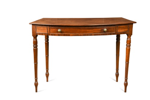 Lot 599 - A Regency mahogany bow-fronted table