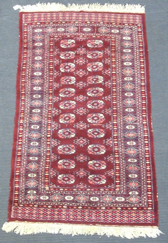 Lot 699 - A small Persian Rug, 165 x 95cm
