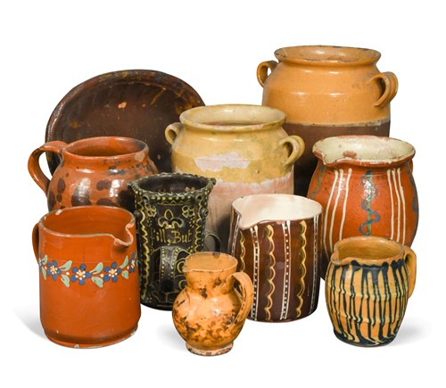 Lot 356 - A group of slipware items and confit pots