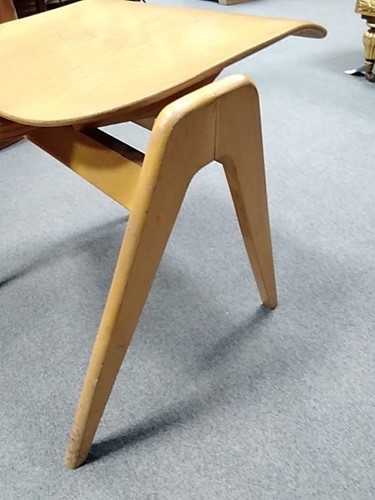 Lot 183 - Robin Day for Hille, a hillestak chair