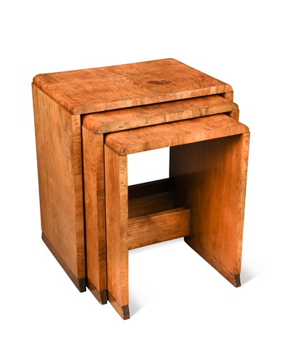 Lot 172 - An Art Deco nest of three walnut side tables