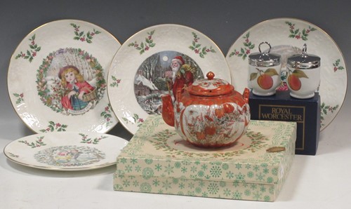 Lot 51 - Various ceramics to include two Royal...