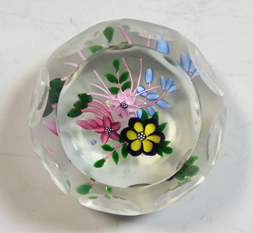 Lot 4 - A collection of John Deacons and other glass paperweights