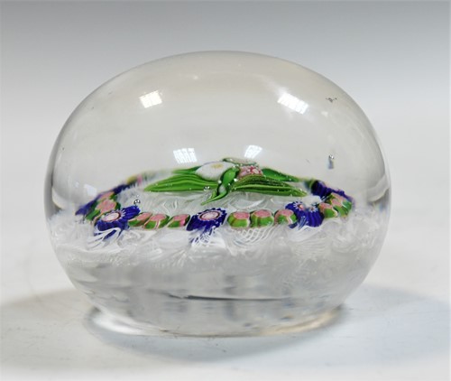 Lot 2 - A Clichy glass garlanded paperweight