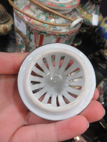 Lot 57 - Various oriental ceramics to include three...