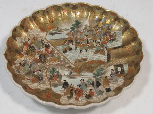 Lot 33 - A satsuma dish, 19.5cm diameter