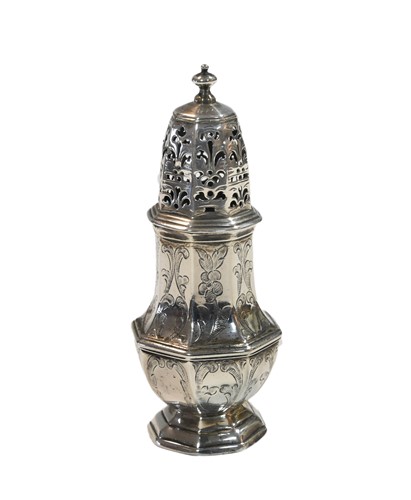 Lot 471 - A George I silver caster