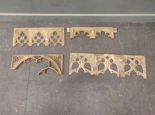Lot 642 - A quantity of gothic oak carved fragments,...