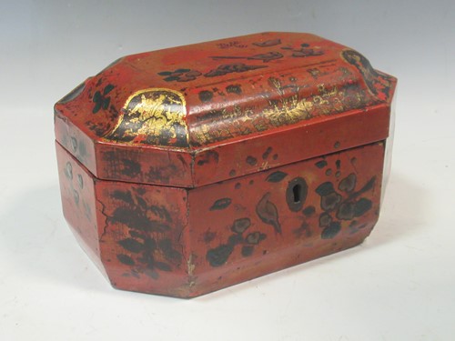 Lot 23 - A Regency chinoiserie decorated tea caddy, 22...