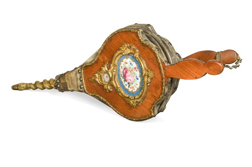 Lot 519 - A set of yew and kingwood bellows, 19th century