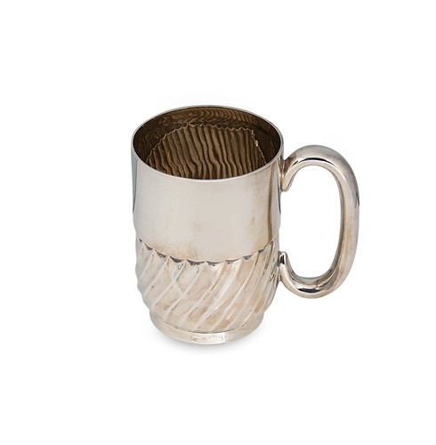 Lot 548 - A Victorian silver mug