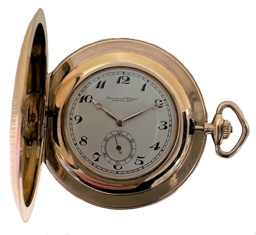 Lot 289 - IWC, Schaffhausen - A Swiss 14ct gold slim hunter dress pocket watch