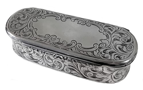 Lot 364 - A Victorian silver snuff box