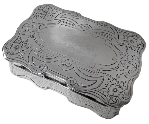 Lot 370 - A Victorian silver table snuff box