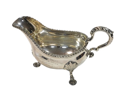 Lot 483 - An early George III 18th century silver sauce boat