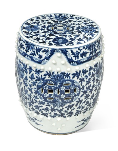 Lot 24 - A Chinese blue and white porcelain barrel seat, Qing Dynasty, 19th century